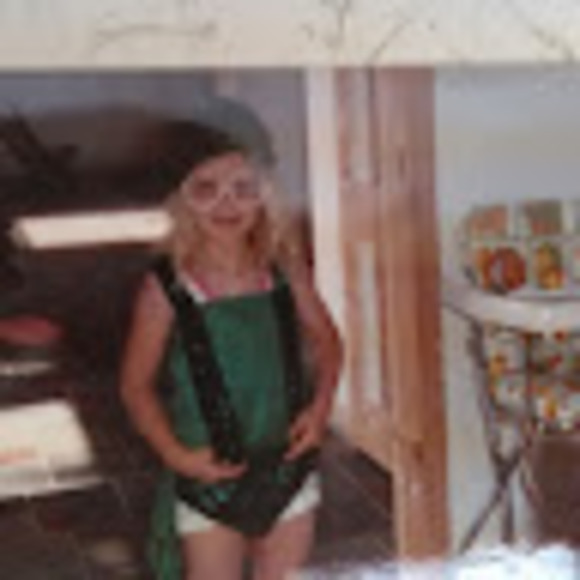 Meet your Posher, Susan - Picture 1 of 1